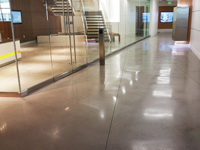 コンクリートの「磨き床®」【用途タイプ:魅せる床】