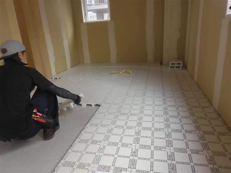 【樹脂製置敷きOAフロア】BFB-50