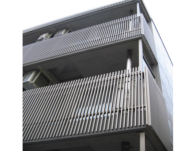 持ち出し面格子レール