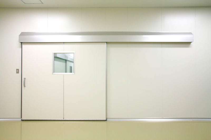 クリーンルームの基礎知識とクリーンルーム用建具