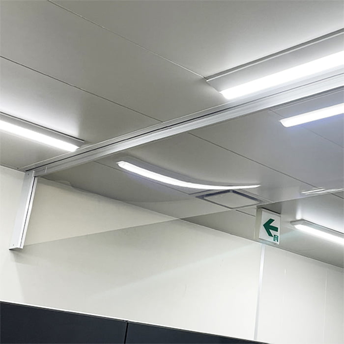 不燃シート製防煙垂れ壁ケムシャット