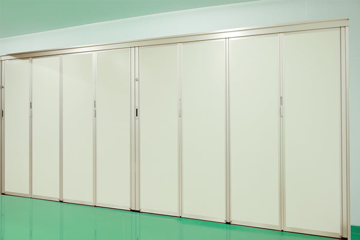 アルミ折れ戸・イスターカーテン