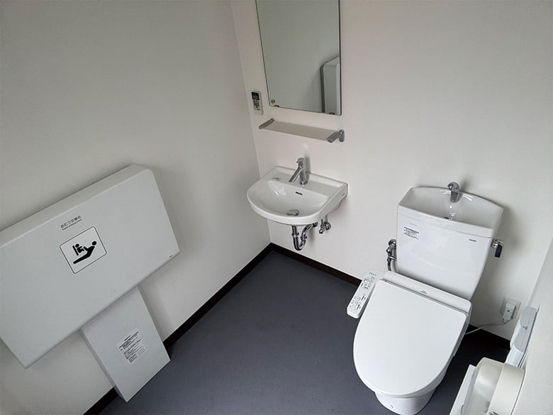 36型トイレトレーラー/写光レンタル販売株式会社