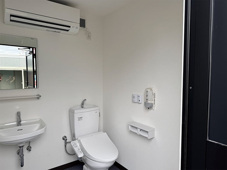 36型トイレトレーラー/写光レンタル販売株式会社