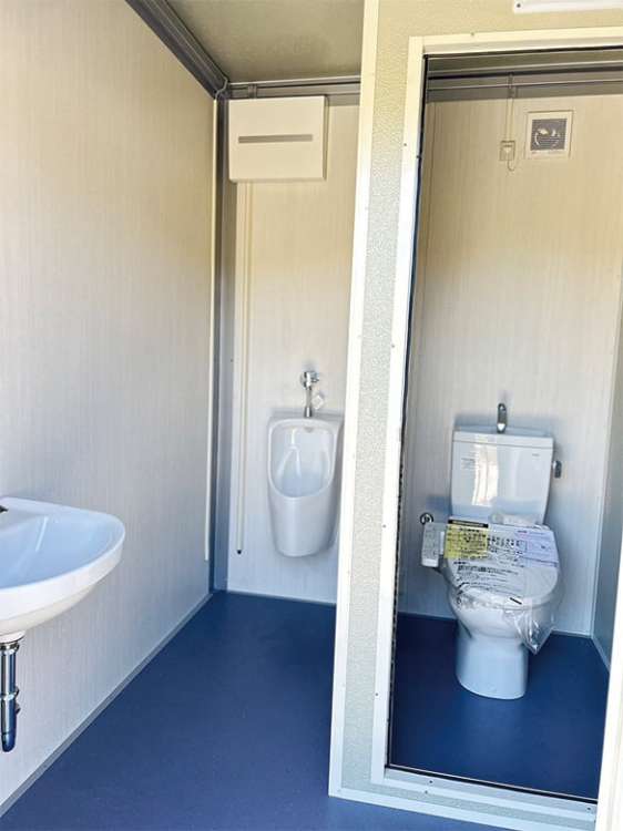 36型トイレトレーラー【屋外トイレハウス】/写光レンタル販売株式会社
