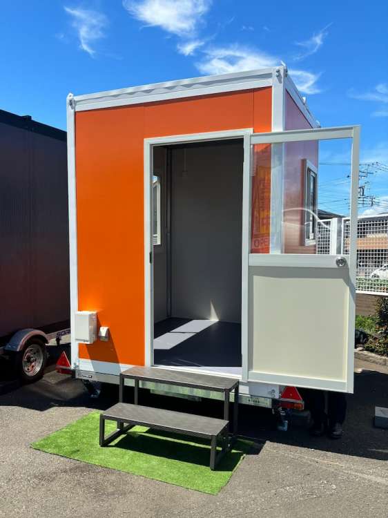 P0型トレーラーハウス「すらるみー」 / 写光レンタル販売株式会社