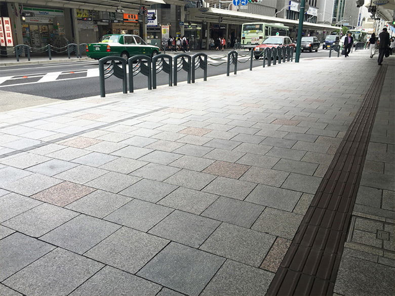 プレシオムック