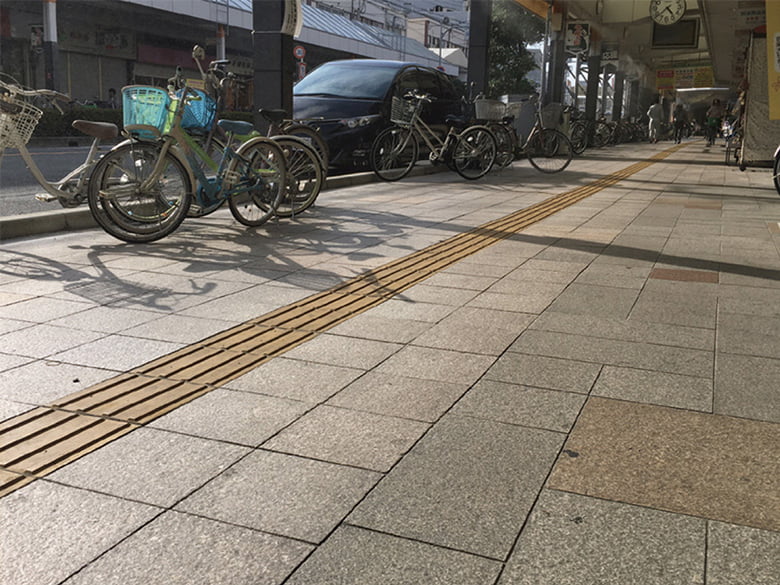 プレシオムック