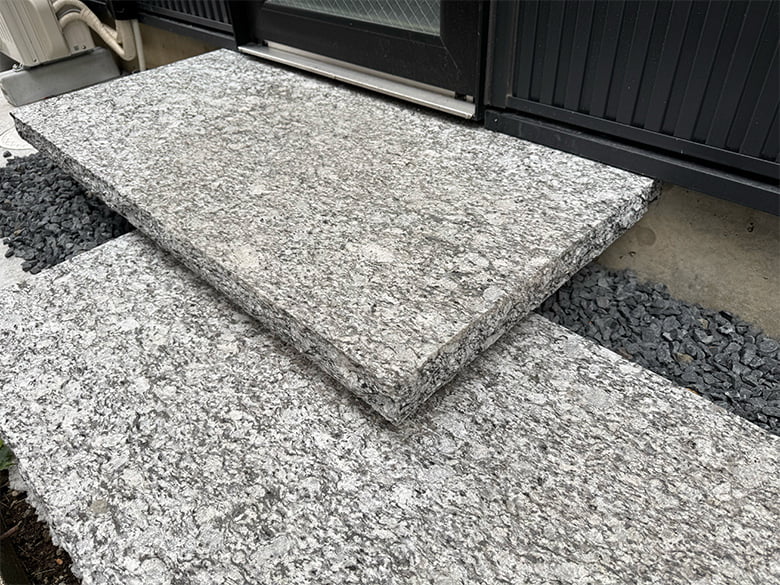 浪花石3辺割肌 / 株式会社大光産業