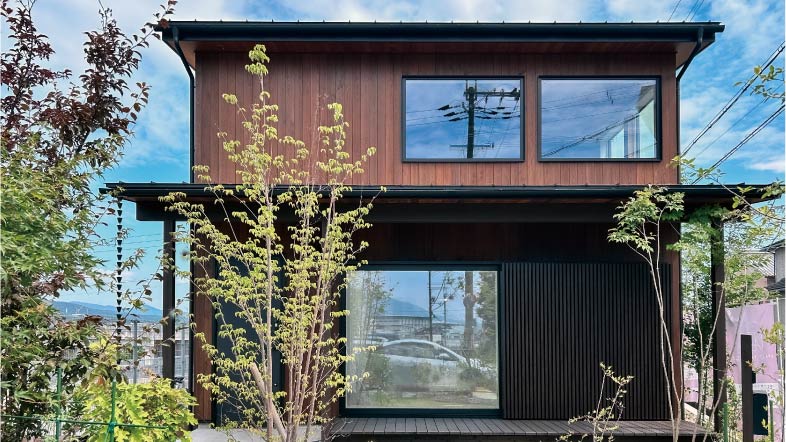 外壁「RUS OUTER」