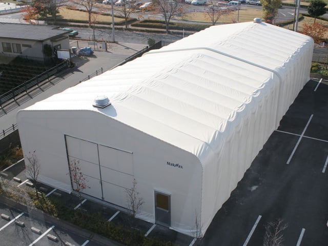 伸縮式テント倉庫