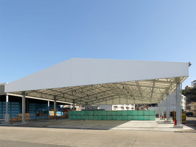 開放型 膜構造建築