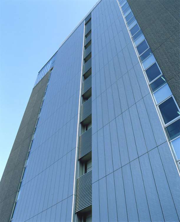 会社案内 metaloutin