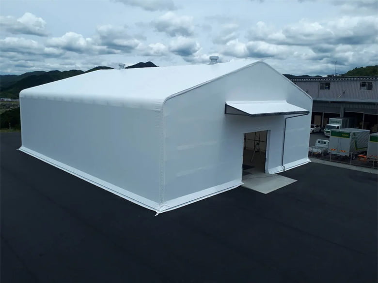 防鳥ネット付きテント倉庫/高島株式会社