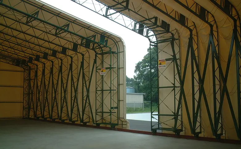 伸縮式テント倉庫/高島株式会社