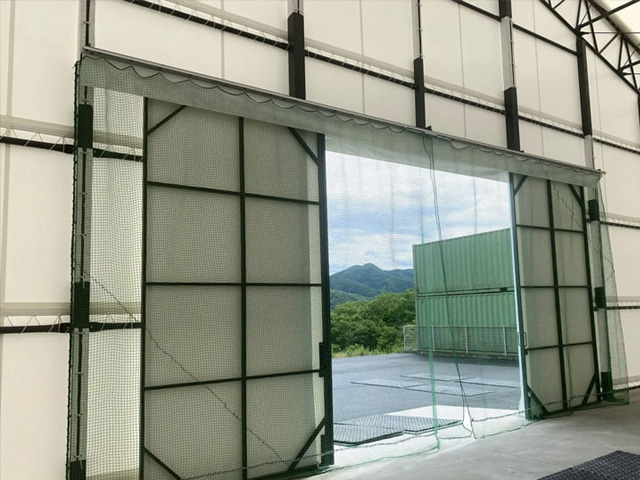 防鳥ネット付きテント倉庫