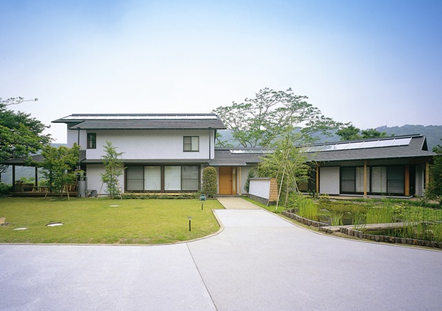 舗装材 【シラストントン】