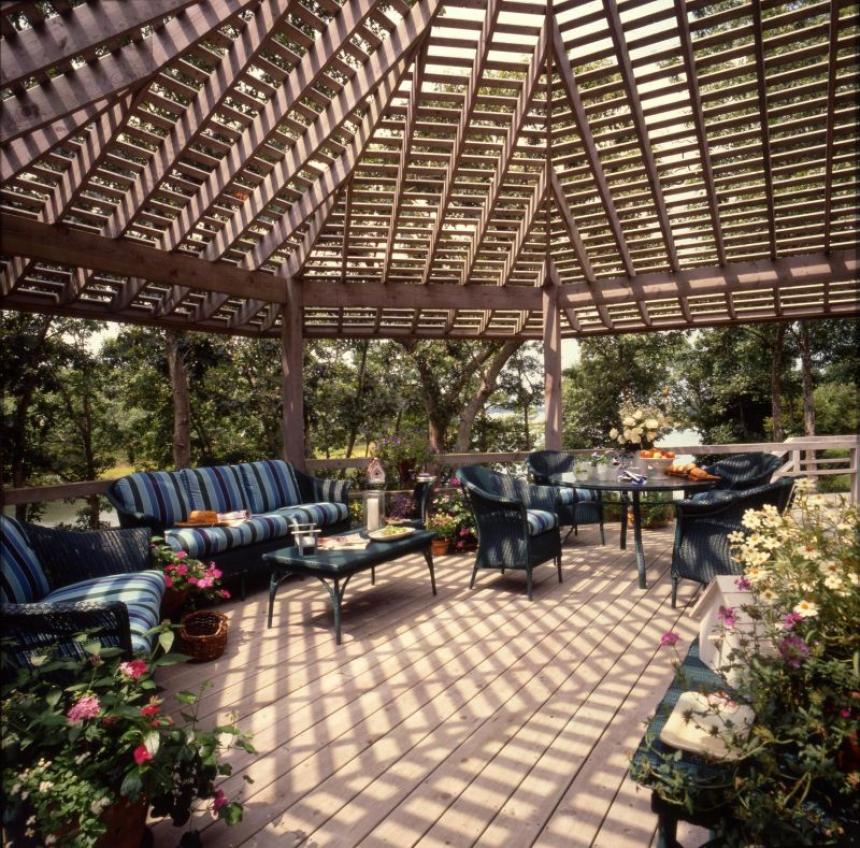 レッドシダー ウッドデッキ材