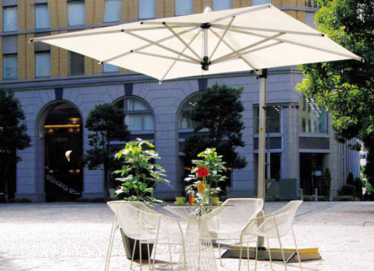 Garda ガルダ(手動式 高級大型パラソル)