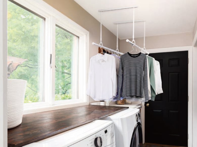 スライド式室内物干し「ドライウェーブ/TAR5686」