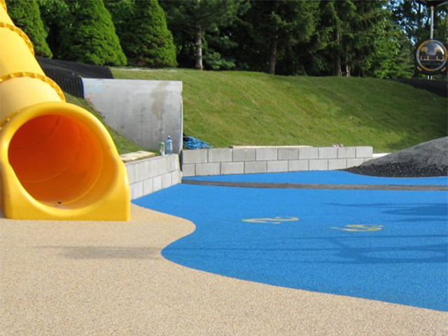 ゴムチップ舗装「プレイトップ」