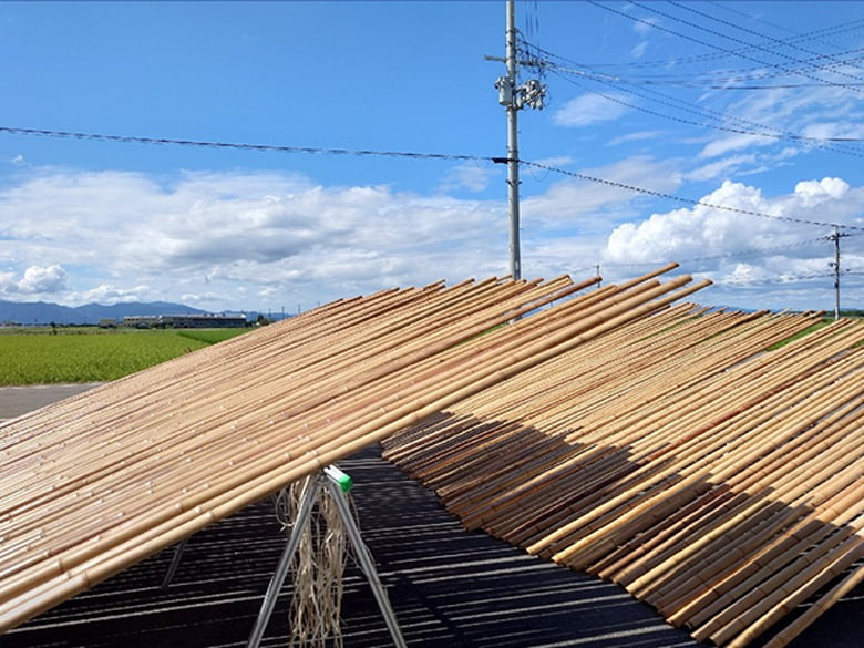 炭化煤竹(たんかすすたけ)