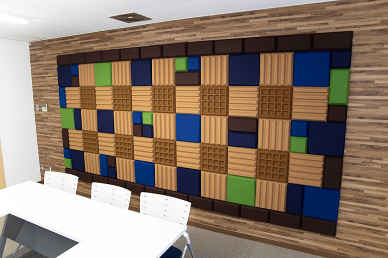 「カセットウォール&シーリング®」オフィス・会議室の事例