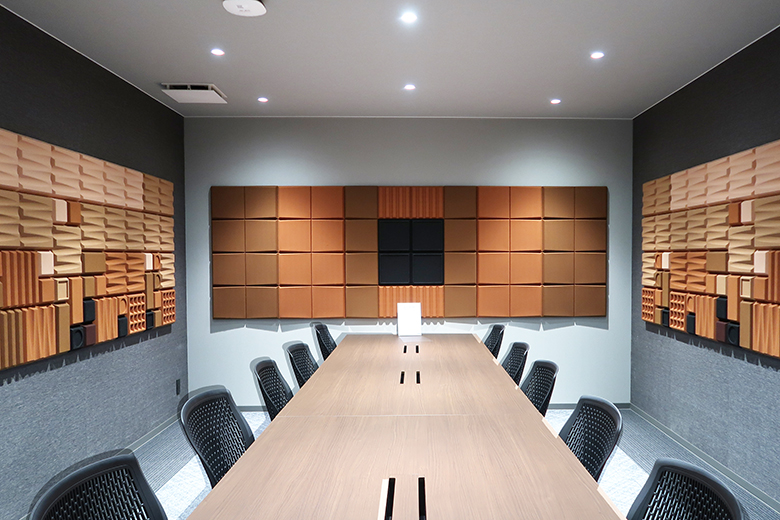 「カセットウォール&シーリング®」オフィス・会議室の事例