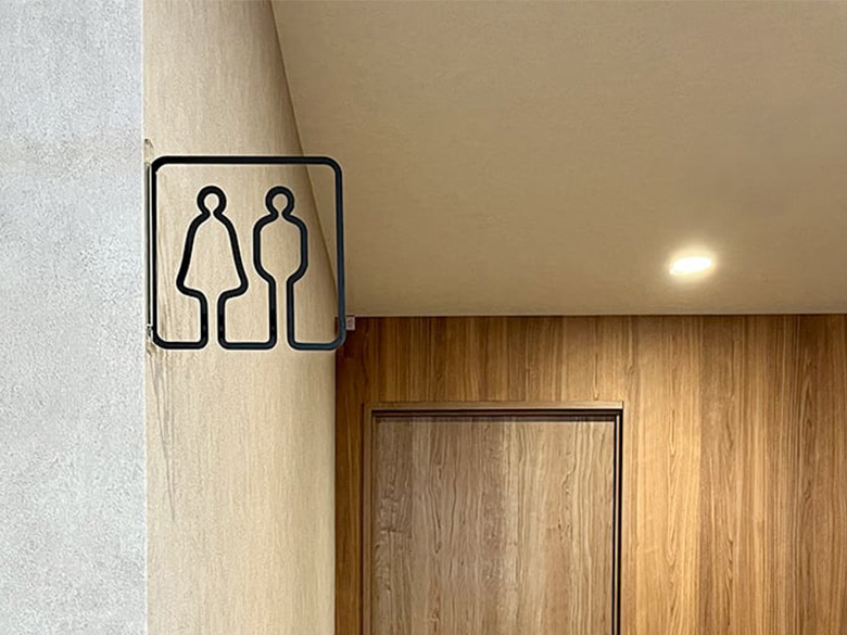 突き出しサイン/屋内(ツケレルン)/ 西崎ベース / 株式会社タム