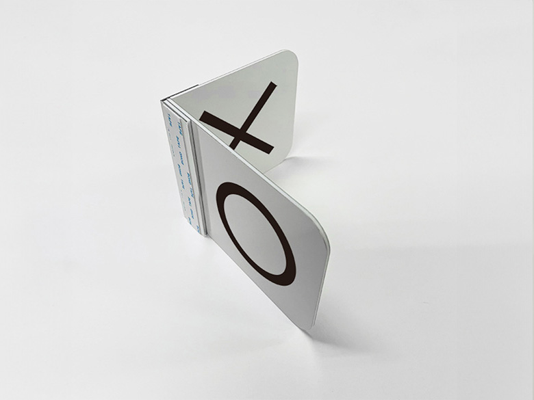 トイレ入室表示プレート