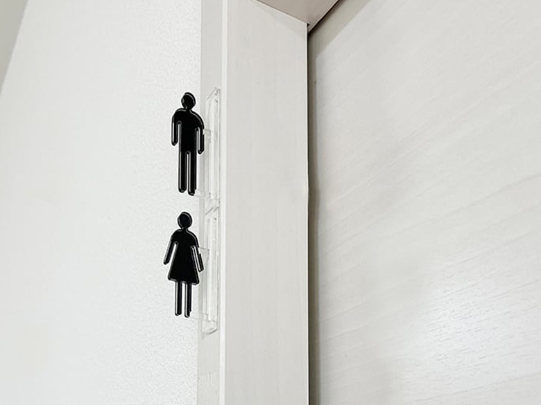 突き出しサイン/屋内