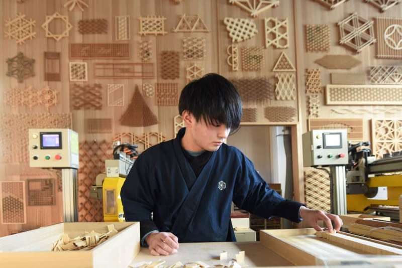 タニハタ組子らんま 価格表(赤帯)