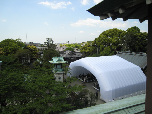 超軽量大型仮設テント【エアロシェルター®】