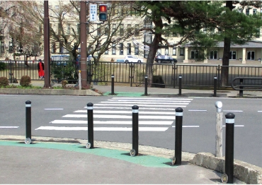 【NETIS登録番号:KT-210038-VE】耐衝撃性 車止め ハイパーボラード®シリーズ