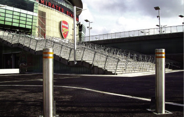 テロ対策特殊ボラード