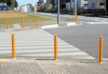 【NETIS登録番号:KT-210038-VE】耐衝撃性 車止め ハイパーボラード®シリーズ