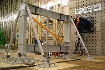 ビル・橋梁等用 【制振オイルダンパー】