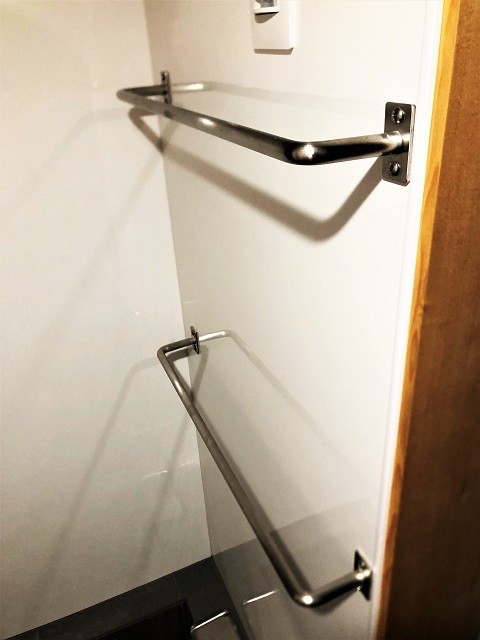 壁付ステンレス傘掛け