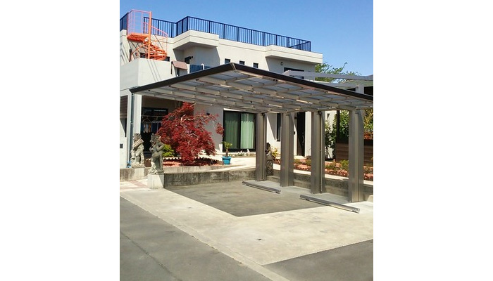 ステンレス製駐車ブロック「TOMERUNO」