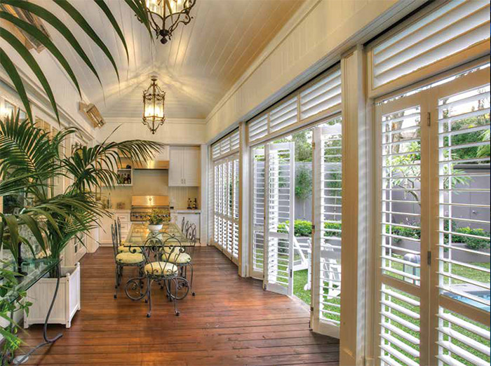 屋外ルーバー【エクスターナルルーバーシャッター】