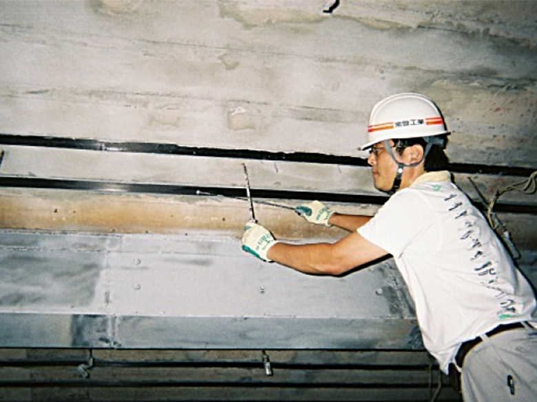 炭素繊維構造補強工法「カボコン工法」/ 常盤工業株式会社