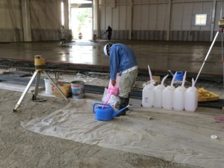 硬化前コンクリート用蒸発抑制剤「L&amp;M E-CON」