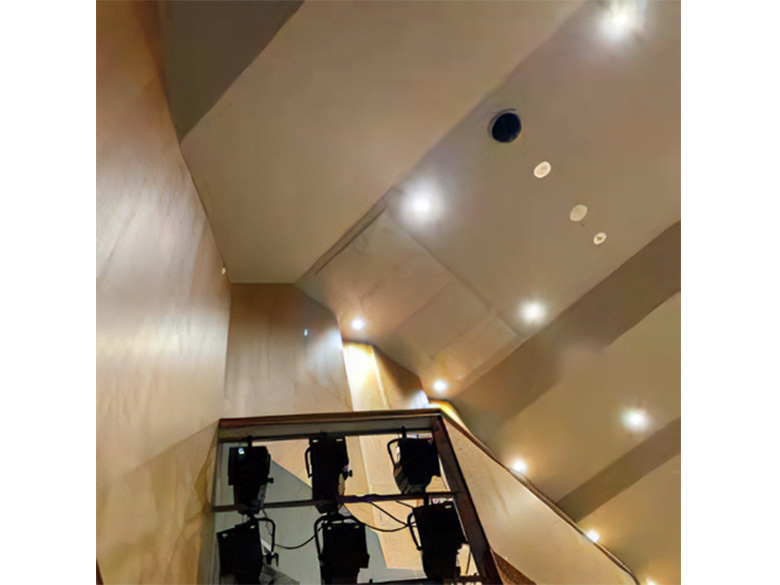 天井内耐震化システム「格子固定天井」