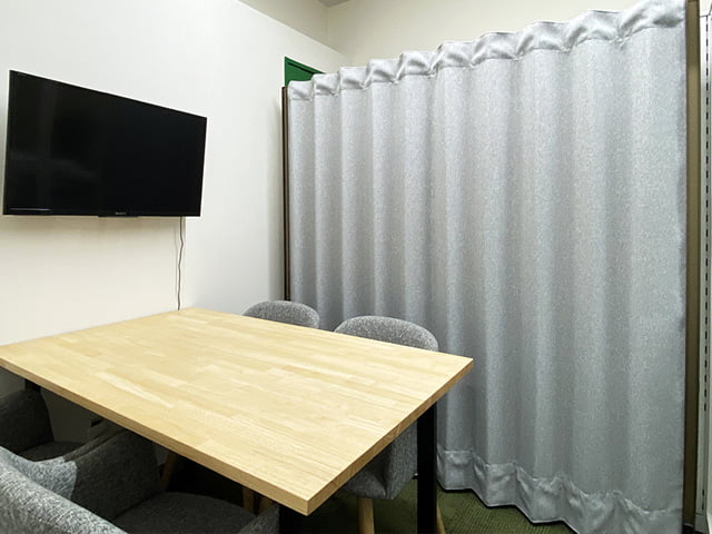 吸音 アコースティックスクリーン