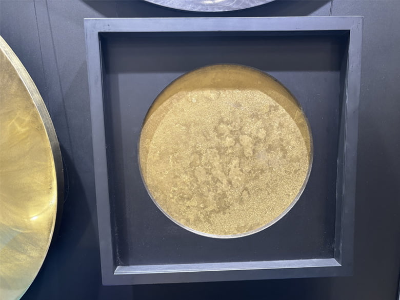 【艶麗】チタン インテリアプレート 額入り