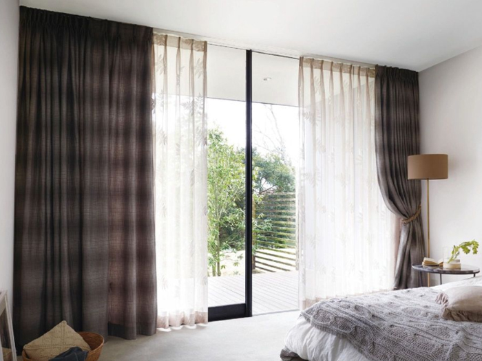 カーテンレール