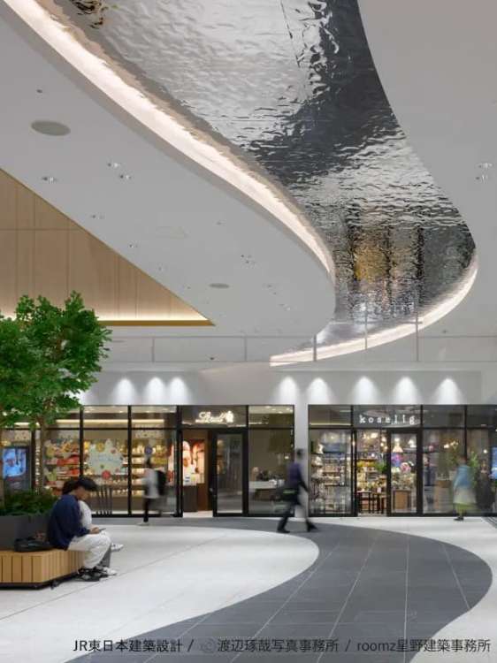 ミステリアスミラー(R)JEUX D’EAU(ジュ・ドー)/東洋ステンレス研磨工業株式会社