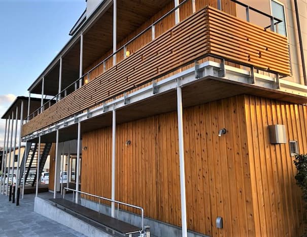 屋外木部にオールマイティーに使えて高耐候【セトールHLSe】|トーヨーマテリア株式会社