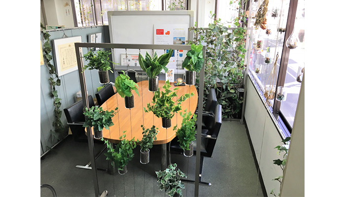 屋内緑化&空間演出 アルティマ グリューネ・フェンスター
