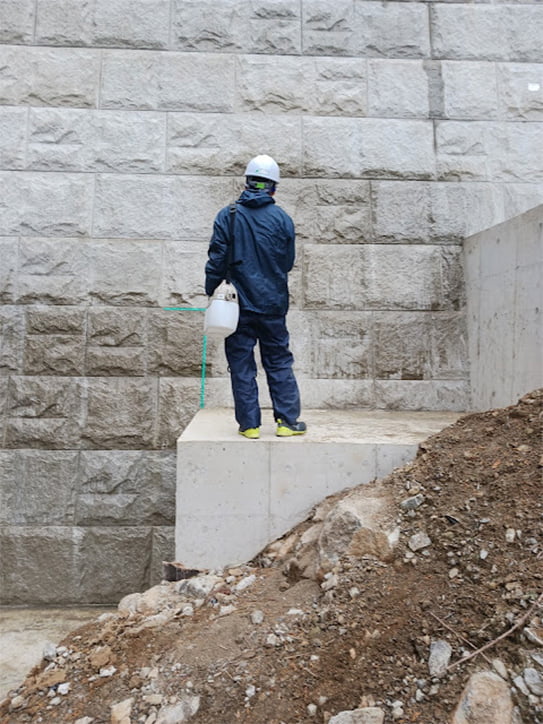 リアクトライズ(けい酸塩系表面含浸剤)